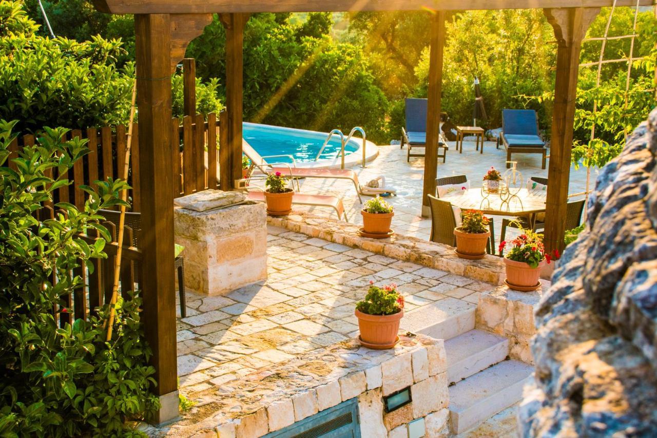 Villa Il Trullo Del Mirto Selva Di Fasano Exterior foto